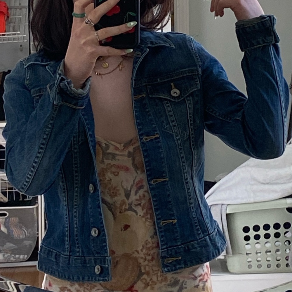 H&M dark wash denim jacket, size 6